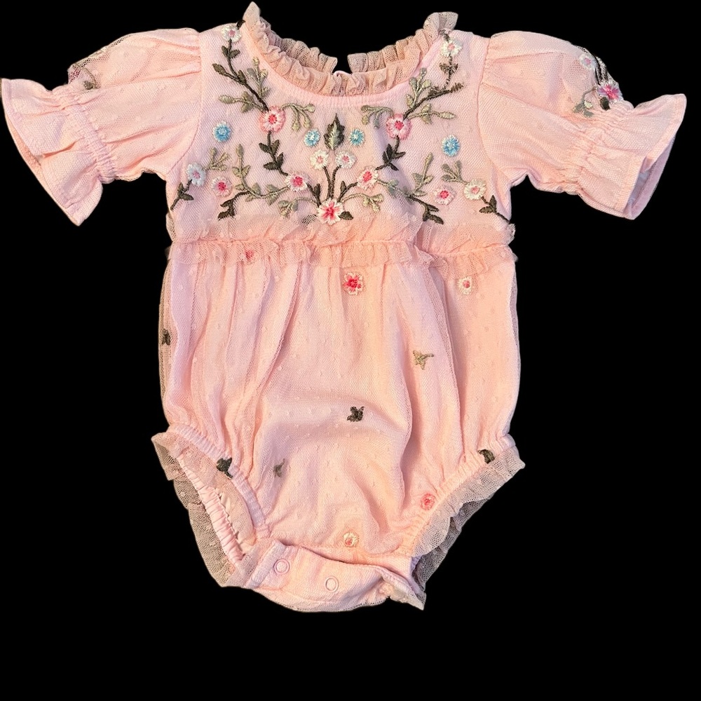 Ivy City Co 0-3 month onesie